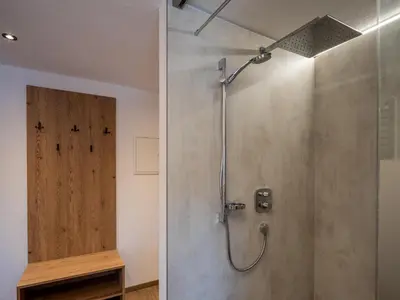 Ein Badezimmer in der Unterkunft Haus Kathi
