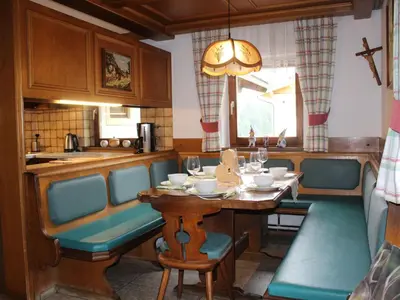 Ein Sitzbereich in der Unterkunft Holiday Home Umbichl by Interhome