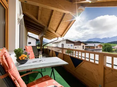 Ein allgemeiner Bergblick oder ein Berglick von der Ferienwohnung aus