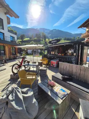 Ein allgemeiner Bergblick oder ein Berglick von des Hostels aus