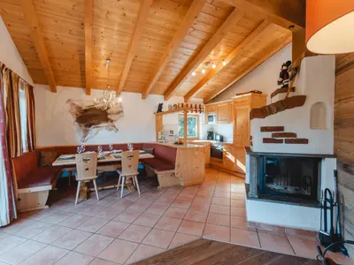 Küche/Küchenzeile in der Unterkunft Chalet Hochkrimml 2 by Interhome