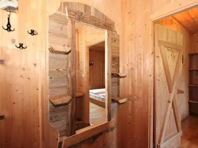 Ein Badezimmer in der Unterkunft Holiday Home Schwendau-3 by Interhome