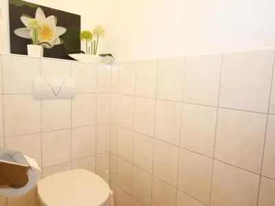 Ein Badezimmer in der Unterkunft Holiday Home Schwendau-3 by Interhome