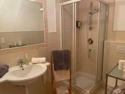 Ein Badezimmer in der Unterkunft Residenz am Berg