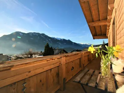 Ein allgemeiner Bergblick oder ein Berglick von der Ferienwohnung aus