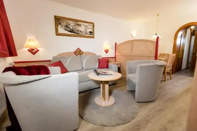 Ein Sitzbereich in der Unterkunft Haus Landmann