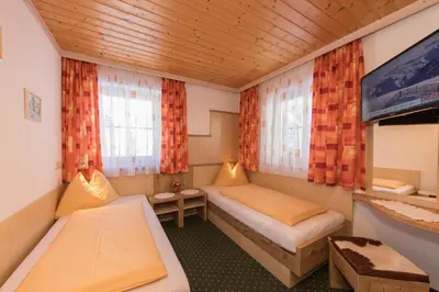 Ein Sitzbereich in der Unterkunft Appartement-Gästehaus Marie Anderl