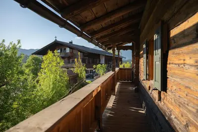 Ein Balkon oder eine Terrasse in der Unterkunft Mountain Vista - Bio Yoga Hof