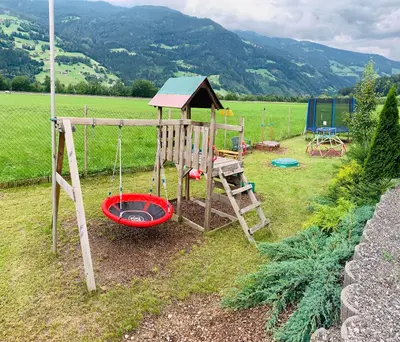 Ein Kinderspielbereich in der Unterkunft Appartements Samerhof - TOP 1