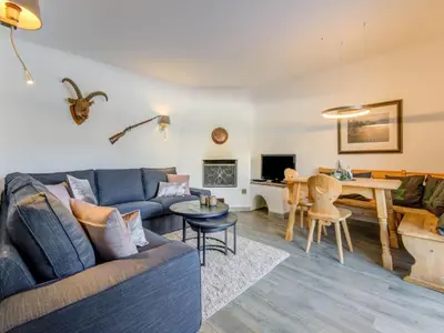Ein Sitzbereich in der Unterkunft Apartment in Kirchberg near Ski Slopes