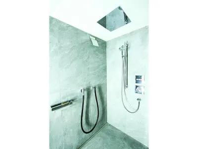 Ein Badezimmer in der Unterkunft Enzian Wohnung B