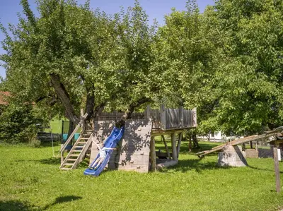 Ein Kinderspielbereich in der Unterkunft Appartement Salvenblick