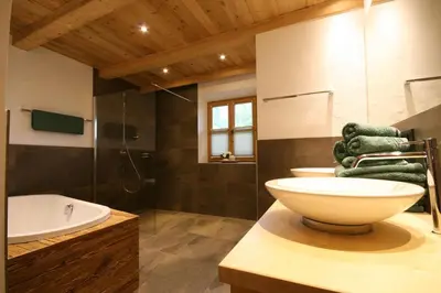 Ein Badezimmer in der Unterkunft Almliesl Wohnungen UTTE-570