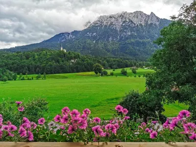 Ein allgemeiner Bergblick oder ein Berglick von der Ferienwohnung aus