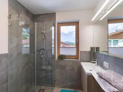 Ein Badezimmer in der Unterkunft Ferienwohnung Wetzinger