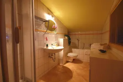 Ein Badezimmer in der Unterkunft Chalet Weinberg T1 & T2 by Apartment Managers