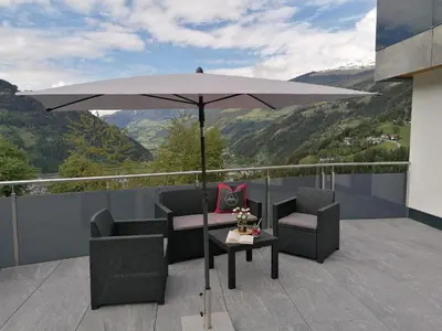 Ein allgemeiner Bergblick oder ein Berglick von der Ferienwohnung aus