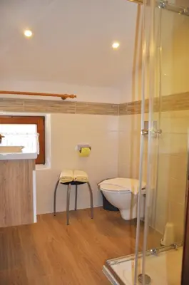 Ein Badezimmer in der Unterkunft Haus Hubertus