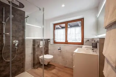Ein Badezimmer in der Unterkunft Appartement Pension Auhof