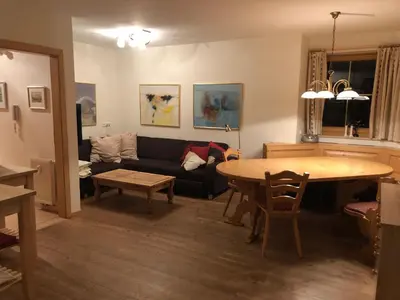 Ein Sitzbereich in der Unterkunft Filzsteinalpe Hochkrimml