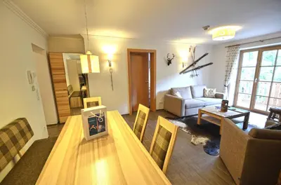 Ein Sitzbereich in der Unterkunft Appartementhaus Kristall incl Joker Card by All in One Apartments