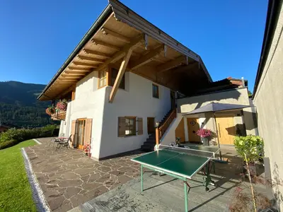 Ein allgemeiner Bergblick oder ein Berglick von der Ferienwohnung aus