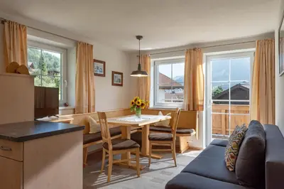 Ein Sitzbereich in der Unterkunft Appartement Christine