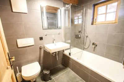 Ein Badezimmer in der Unterkunft Chalet Königsleiten 174