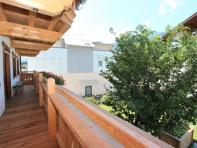 Ein Balkon oder eine Terrasse in der Unterkunft Apartment Stiplerhof-2 by Interhome
