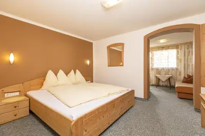 Ein Bett oder Betten in einem Zimmer der Unterkunft Edelweiss