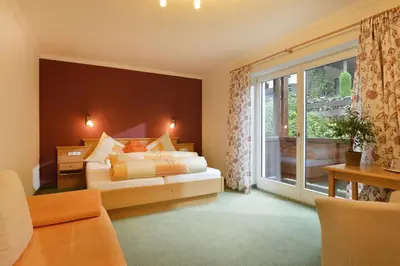 Ein Bett oder Betten in einem Zimmer der Unterkunft Café-Restaurant Bettina