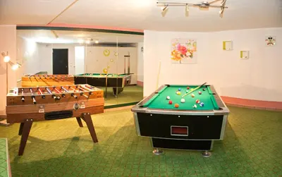 Ein Billardtisch in der Unterkunft Zeitlos Apartments - Gerlos