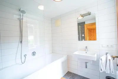 Ein Badezimmer in der Unterkunft Chalet Hochkrimml 49