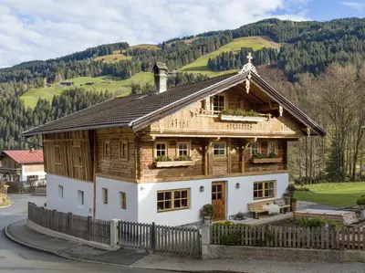 Ein allgemeiner Bergblick oder ein Berglick von der Ferienwohnung aus