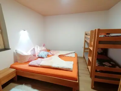 Ein Bett oder Betten in einem Zimmer der Unterkunft Ferienwohnung Kirchler