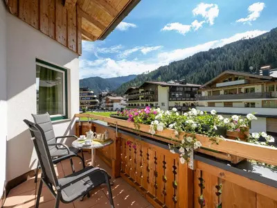 Ein allgemeiner Bergblick oder ein Berglick von der Ferienwohnung aus