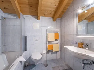 Ein Badezimmer in der Unterkunft Appartementhaus Arbiskogelblick