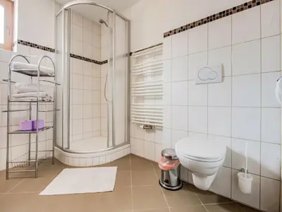 Ein Badezimmer in der Unterkunft Apartment in Hainzenberg near Ski Lift
