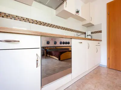 Küche/Küchenzeile in der Unterkunft Apartment in Hainzenberg near Ski Lift