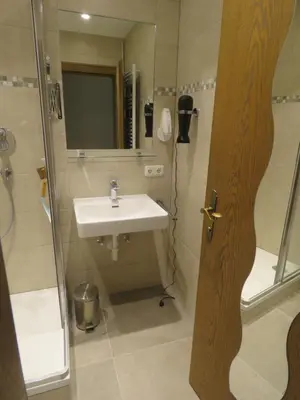 Ein Badezimmer in der Unterkunft Alpenhaus Denver