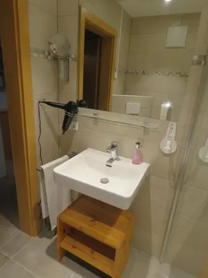 Ein Badezimmer in der Unterkunft Alpenhaus Denver
