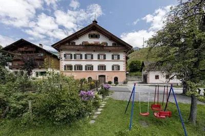 Ein Garten an der Unterkunft Gästehaus Högerhof