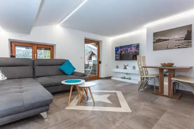 TV/Unterhaltungsangebot in der Unterkunft Ferienwohnung Steinplatte