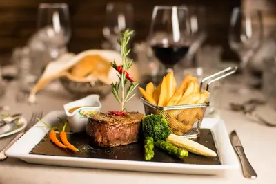 Essen im Hotel oder in der Nähe