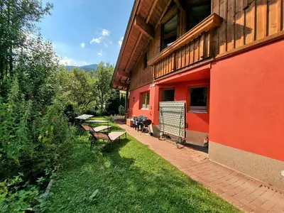 Ein Garten an der Unterkunft Ferienhaus Berghof