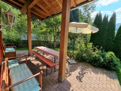 Ein Garten an der Unterkunft Ferienhaus Berghof