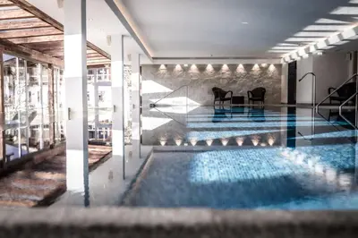 Der Swimmingpool an oder in der Nähe von Kitzhof Mountain Design Resort, 4 Sterne Superior