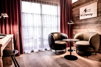 Ein Sitzbereich in der Unterkunft Kitzhof Mountain Design Resort, 4 Sterne Superior