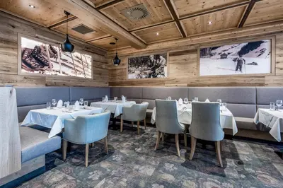 Ein Restaurant oder anderes Speiselokal in der Unterkunft Familienhotel Christoph