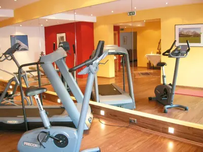 Das Fitnesscenter und/oder die Fitnesseinrichtungen in der Unterkunft Hotel Tiefenbrunner